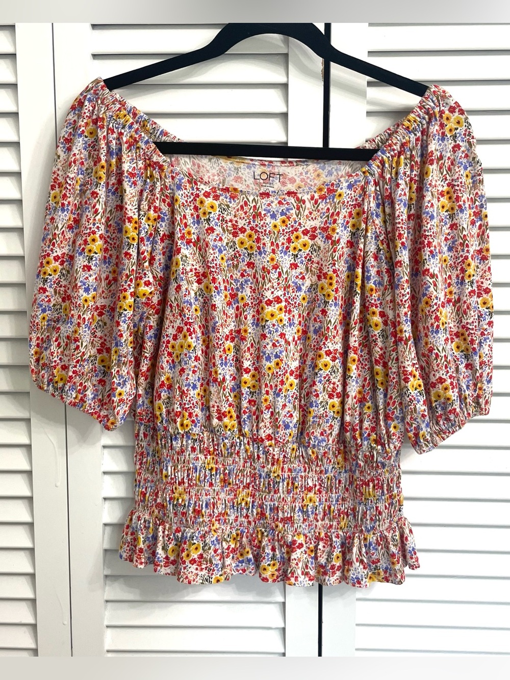 LOFT Outlet Multicolor Floral Smocked Off Shoulder Puff Sleeve Top Sz XS Cottage